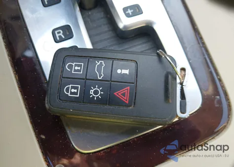 2008 Volvo Xc70 3.2 из США, поврежденный, VIN YV4BZ982881038359